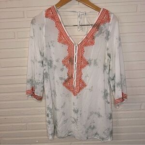 Magnolia South White and Peach Tie Dye Embroidered Tunic, Women’s Size Small
